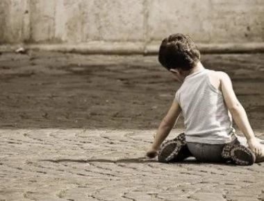 Ελλάδα: Τριπλασιάστηκε η παιδική φτώχεια από το 2005